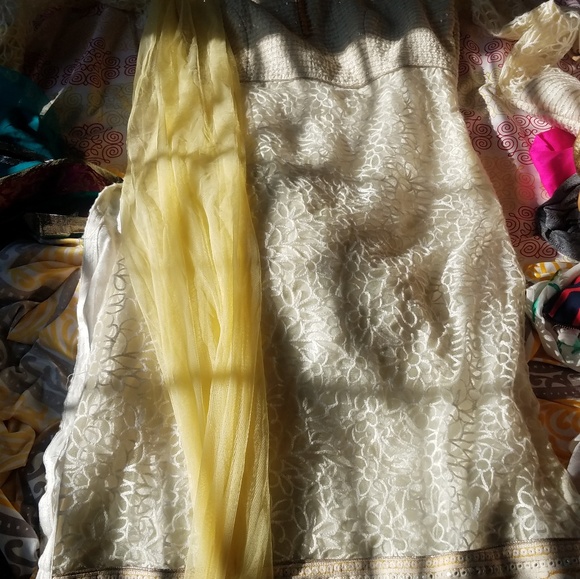 Indian dresses - Picture 4 of 5